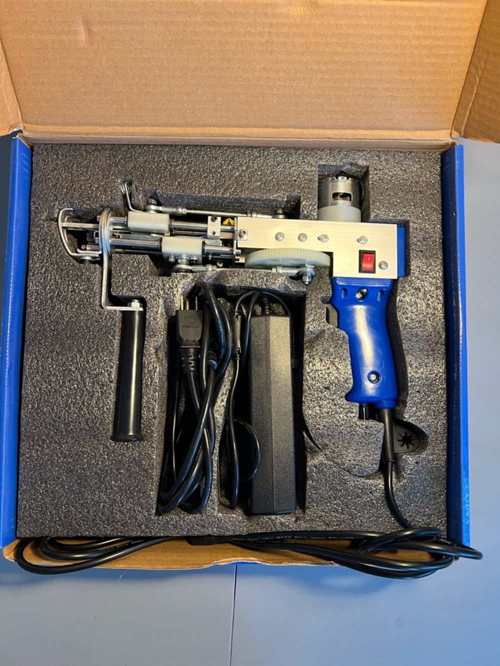 Electric Cut-Pile Carpet Tufting Gun